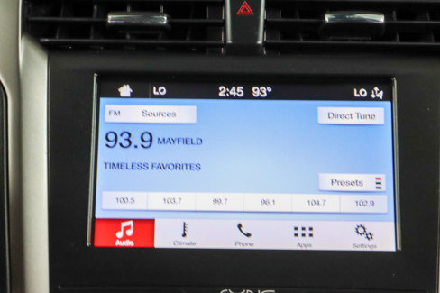Used 2019 Ford Fusion SE image 19