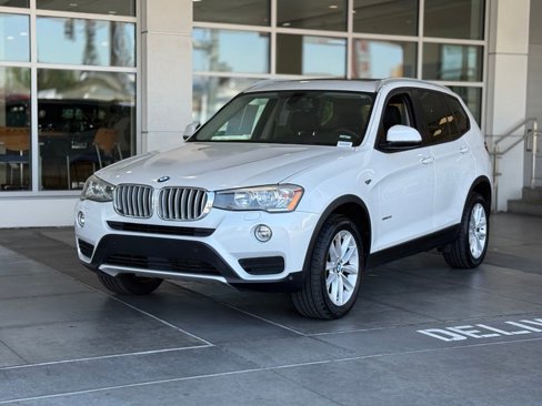 Used 2015 BMW X3 sDrive28i image 2