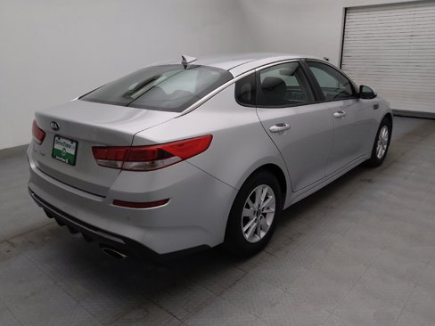 Used 2019 Kia Optima LX image 9