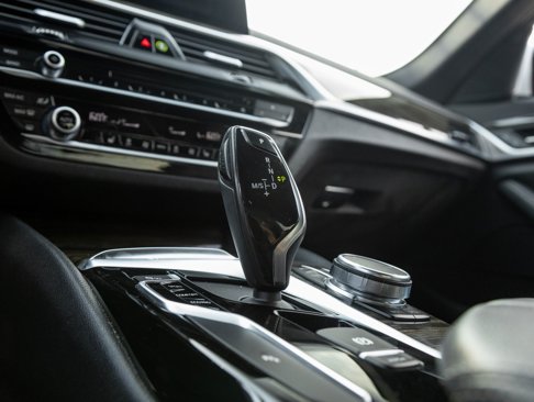 Used 2019 BMW 530i w/ Convenience Package image 26