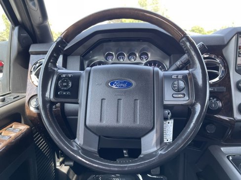 Used 2013 Ford F250 Platinum w/ FX4 Off Road Pkg image 18