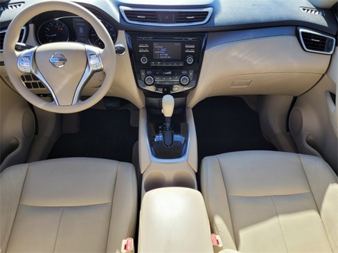 Used 2015 Nissan Rogue SV image 8