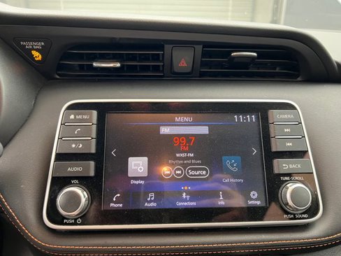 Used 2020 Nissan Kicks SR image 30