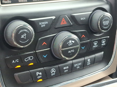 Used 2016 Jeep Grand Cherokee Limited image 16