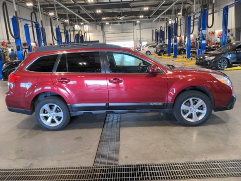Used 2014 Subaru Outback 2.5i Limited w/ Moonroof Package image 8