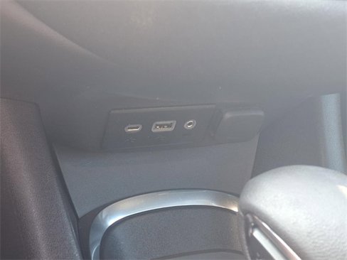 Used 2022 Chevrolet Malibu LT image 10