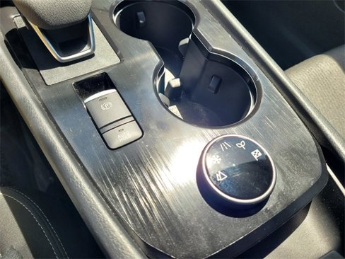 Used 2024 Nissan Rogue SV image 22