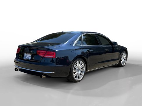 Used 2012 Audi A8 L 4.2 image 5