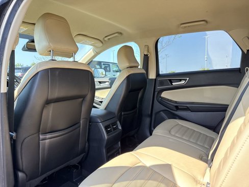 Used 2022 Ford Edge SEL w/ Convenience Package image 13