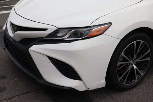 Used 2018 Toyota Camry SE image 6