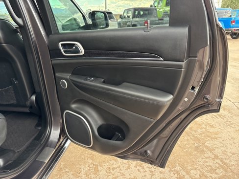 Used 2018 Jeep Grand Cherokee Summit image 22