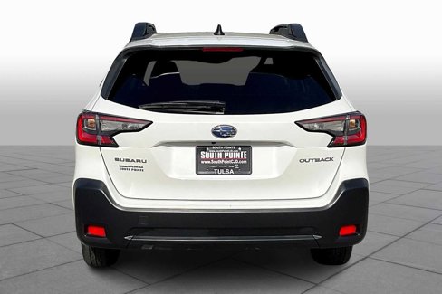 Used 2023 Subaru Outback Premium image 4
