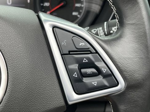Used 2022 Chevrolet Camaro LT image 12