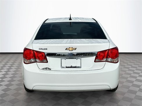 Used 2014 Chevrolet Cruze LS image 7