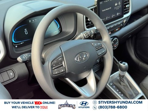 New 2025 Hyundai Venue SE image 16