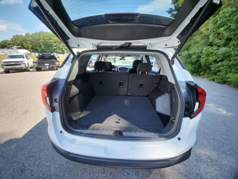 Certified 2020 GMC Terrain SLE w/ Driver Convenience Package image 29