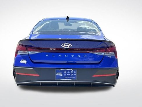 New 2025 Hyundai Elantra Sport image 4