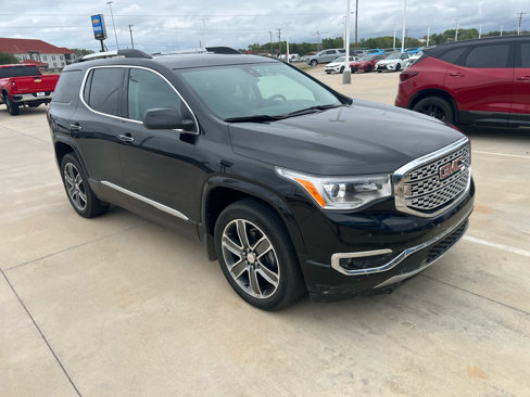 Used 2017 GMC Acadia Denali w/ Technology Package image 3