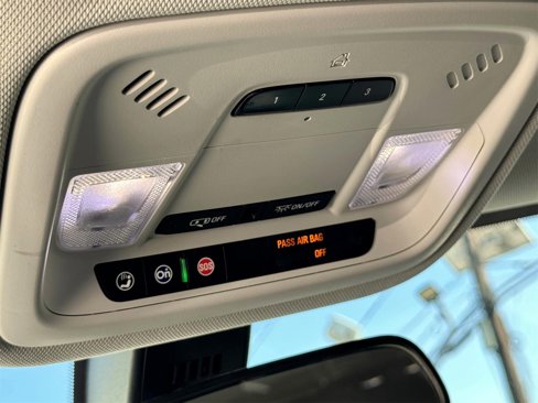 Used 2019 Chevrolet Traverse LT w/ LPO, Floor Liner Package image 15