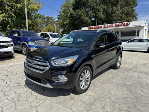 Used 2017 Ford Escape Titanium image 1