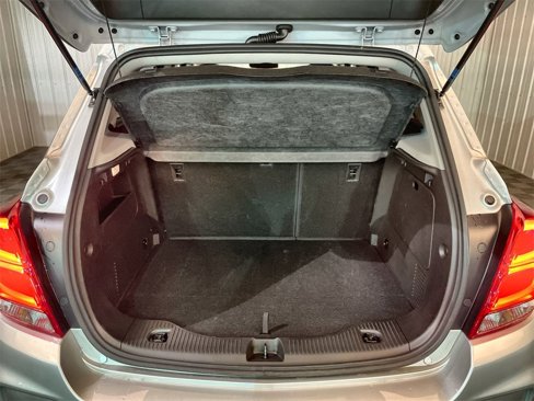 Certified 2022 Chevrolet Trax LT w/ LT Convenience Package image 23