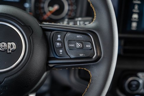 Used 2024 Jeep Wrangler Willys image 40