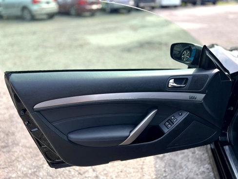 Used 2012 INFINITI G37 x image 15