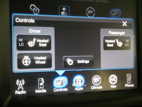 Used 2016 Jeep Cherokee Latitude w/ Cold Weather Group image 39