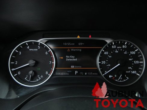 Used 2024 Nissan Rogue SV image 16
