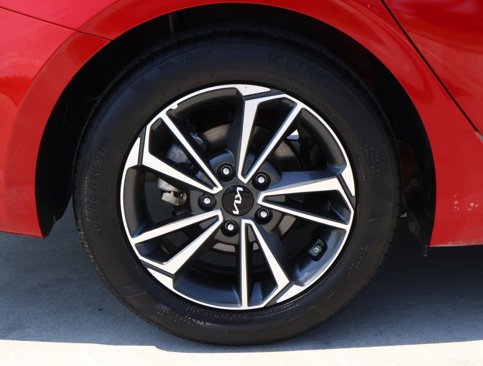 Used 2024 Kia Forte LXS image 8