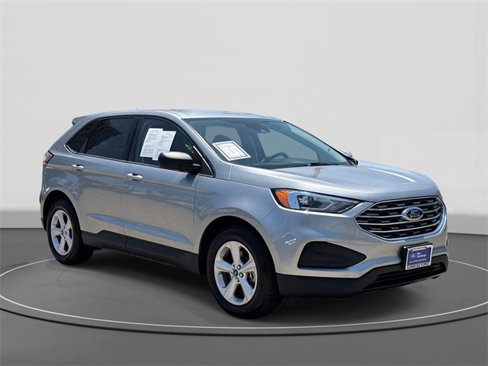 Certified 2020 Ford Edge SE image 4