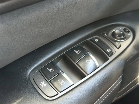Used 2018 Nissan Armada SV image 23