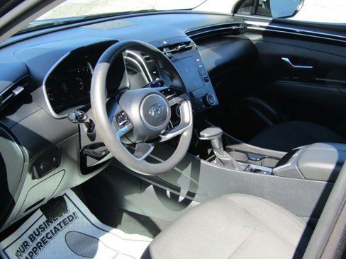 Used 2024 Hyundai Tucson SE image 15