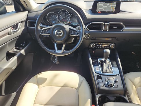 Used 2017 MAZDA CX-5 Touring w/ Preferred Equipment Package image 4