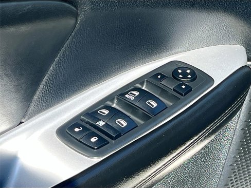 Used 2018 Dodge Journey SE w/ Popular Equipment Group image 10