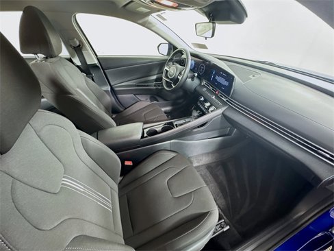 Used 2023 Hyundai Elantra SEL w/ Convenience Package image 26