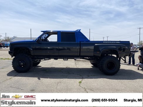 Used 1999 Chevrolet Silverado 3500 4x4 Crew Cab w/ Preferred Equipment Group 3 image 3