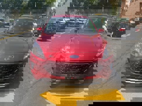 Used 2021 Ford Escape SEL image 2