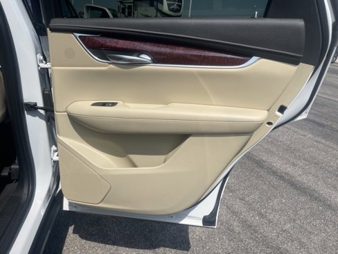 Used 2019 Cadillac XT5 Luxury image 14