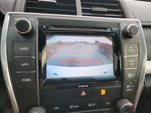 Used 2017 Toyota Camry SE image 15