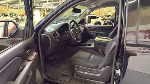 Used 2011 Chevrolet Tahoe LS image 18