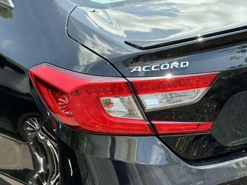 Used 2019 Honda Accord Sport image 8
