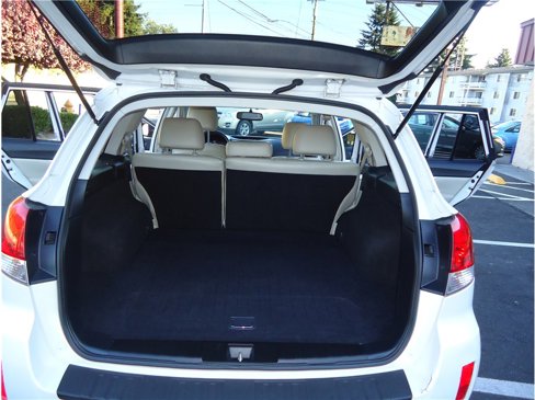 Used 2010 Subaru Outback 2.5i Premium image 23