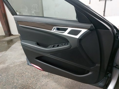 Used 2016 Hyundai Genesis 3.8 image 28