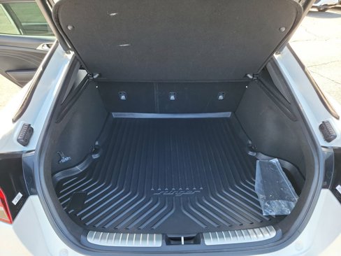 Used 2022 Kia Stinger GT2 image 16