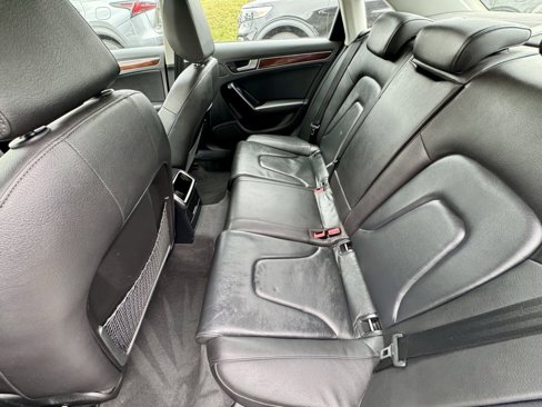 Used 2009 Audi A4 2.0T Premium image 14