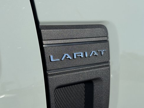 Used 2023 Ford Maverick Lariat image 10