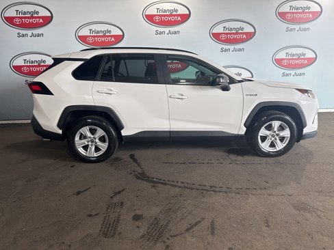 Used 2019 Toyota RAV4 LE image 7