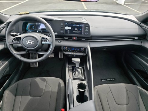 New 2025 Hyundai Elantra Sport image 18