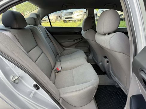 Used 2011 Honda Civic DX-VP image 12